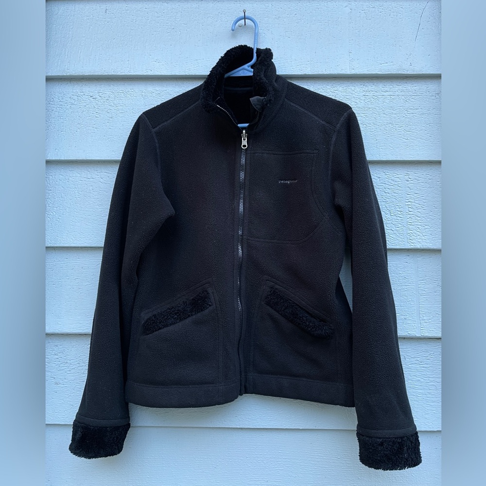 Patagonia Synchilla Windzone Reversible Sherpa Fleece, Women’s Size Medium Black
